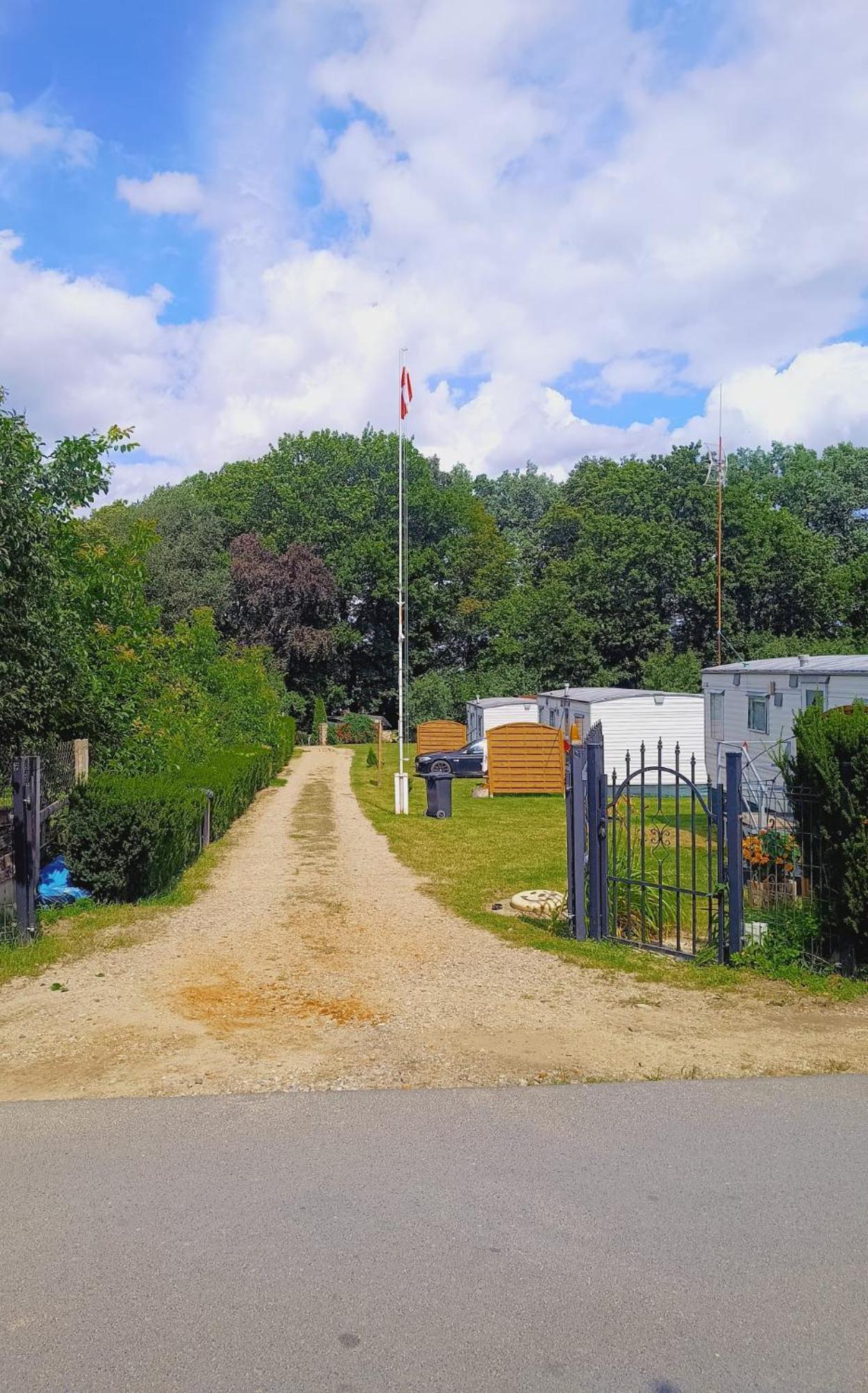 Obok Plazy Campsite Moryn